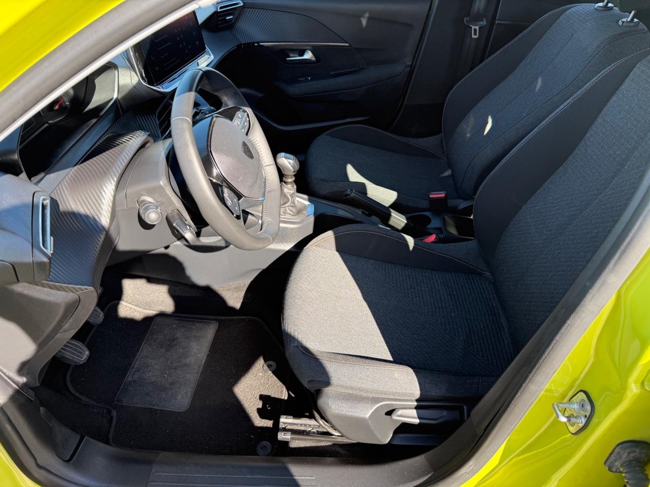 Peugeot 208 PureTech 100cv 5 porte Style