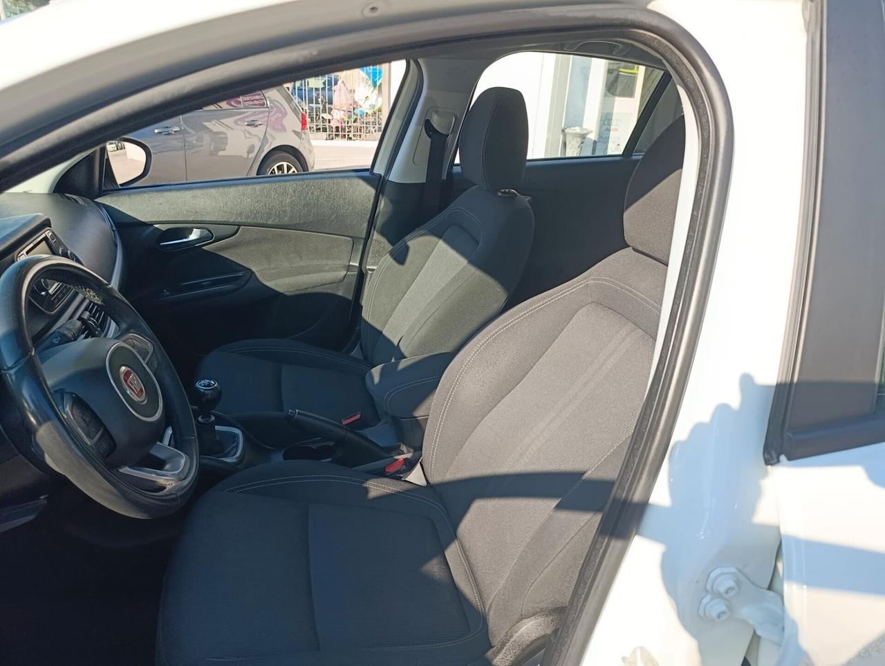 Fiat Tipo 1.6 Mjt S&S 5 porte Lounge