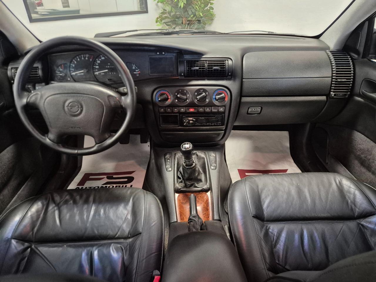 Opel Omega 2.0i cat GPL, Vettura ASI +CRS