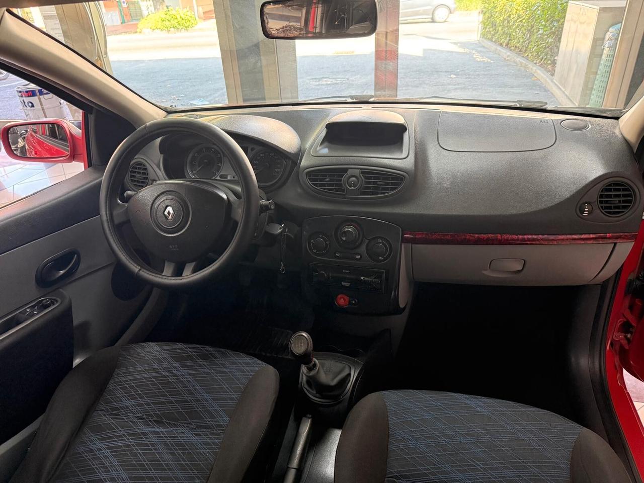 Renault Clio 1.2 16V 3 porte Confort