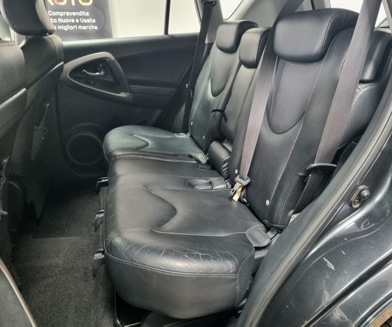 TOYOTA RAV4 2.2 D-4D 136 CV SOL 4x4 NEOPATENTATI