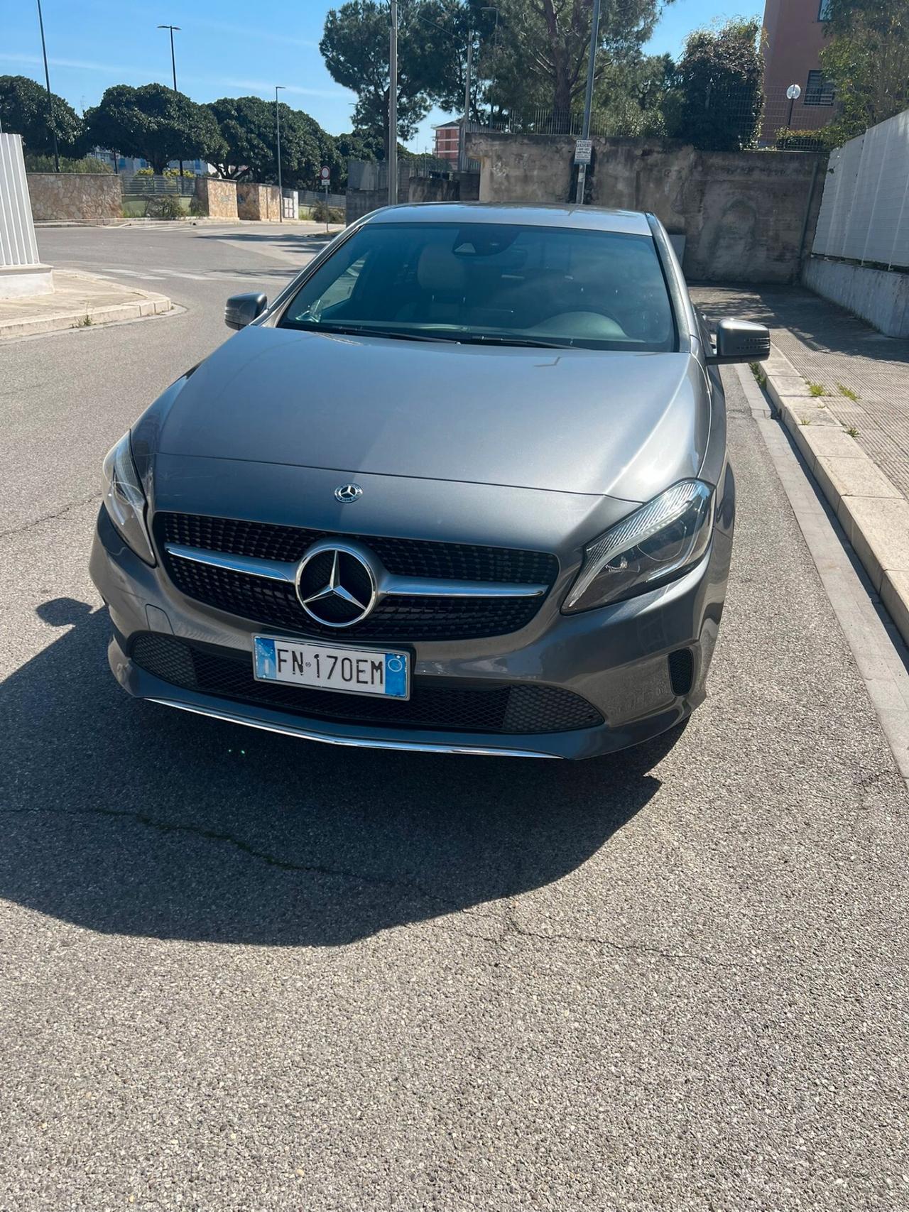 Mercedes-benz A 180 d Premium