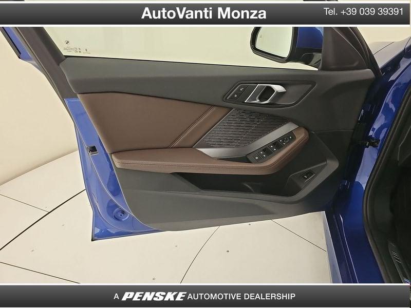 BMW Serie 1 123 xdrive 48V MSport auto + KIT PNEUMATICI E CERCHI INVERNALI