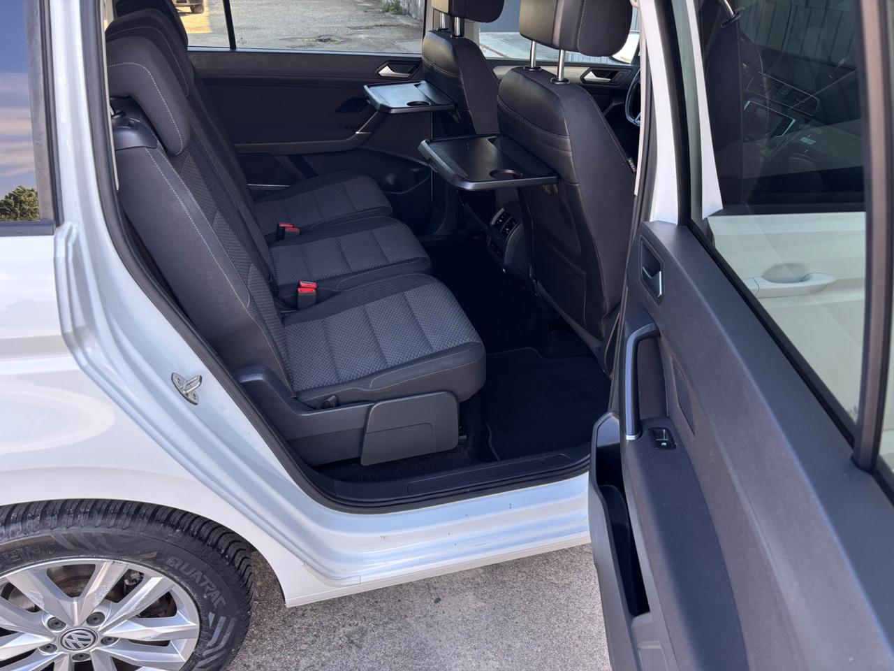 Volkswagen Touran 1.6 TDI. 7 posti. Garanzia 12mesi