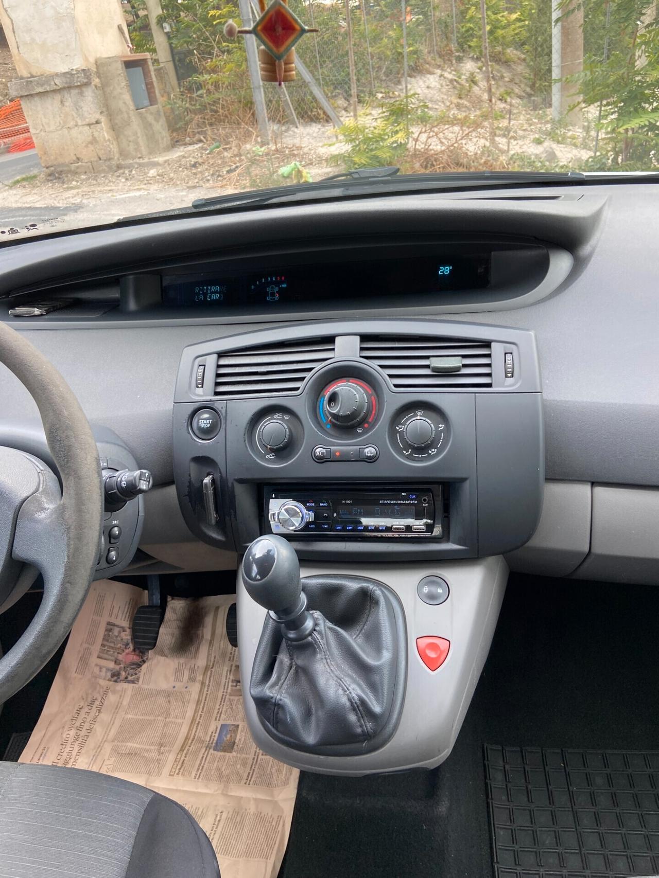 Renault Scenic 1.9 dCi 130CV Dynamique