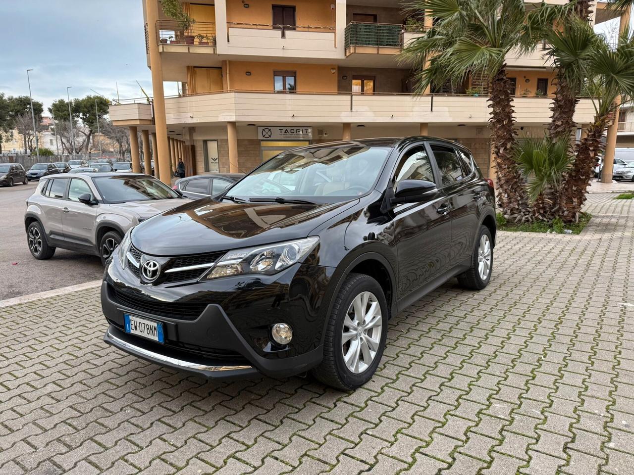 Toyota RAV 4 RAV4 2.0 D-4D 4WD Lounge