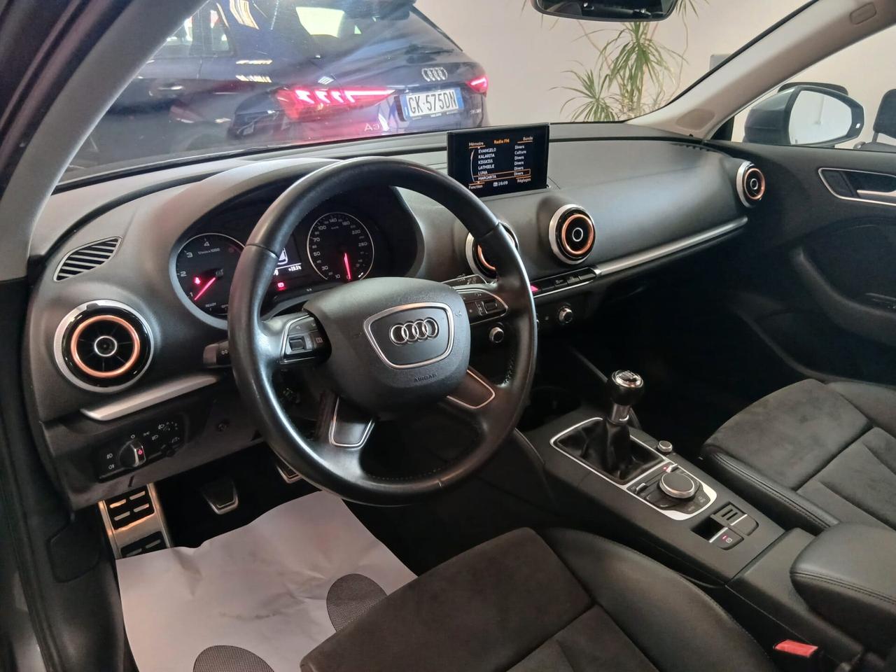 Audi A3 SLINE - 1.6 TDI 110CV UNICO PROPRIETARIO