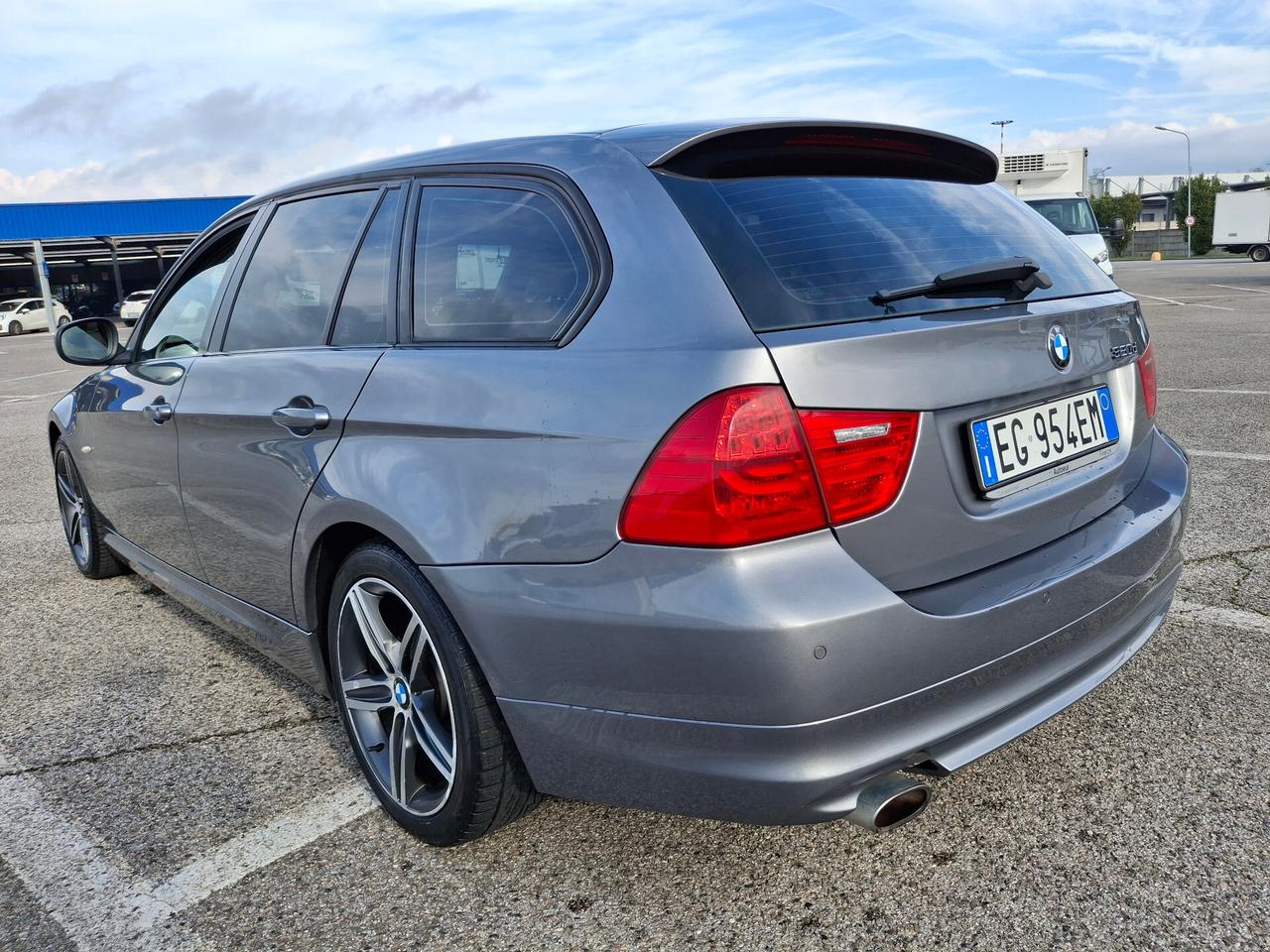 Bmw 318d 2.0 143CV. cat Touring MSport*RESTYLING*