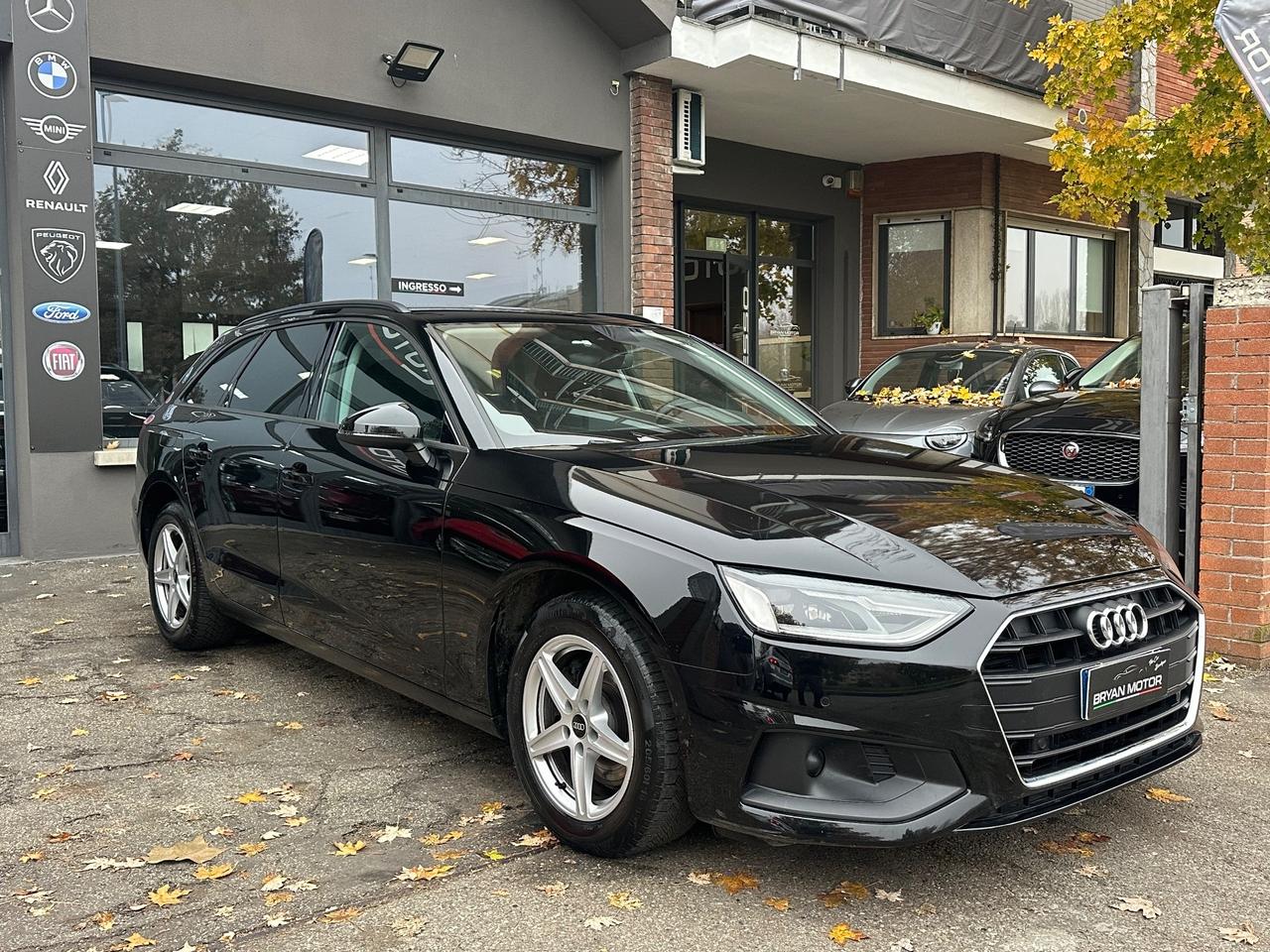 Audi A4 Avant 30 TDI/136 CV S tronic Business Advanced