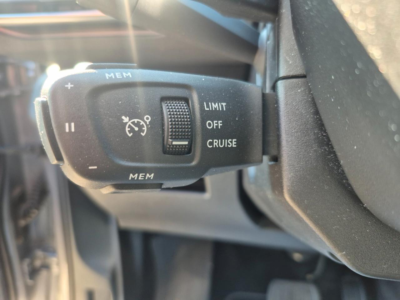 Peugeot 3008 BlueHDi 130 S&S EAT8 Allure