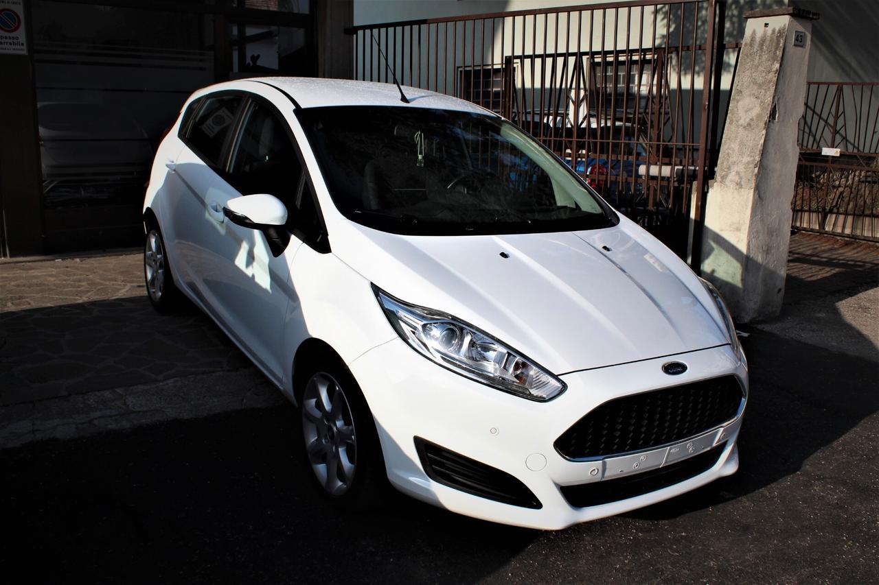 Ford Fiesta 1.5 TDCi 75CV 5 porte Business