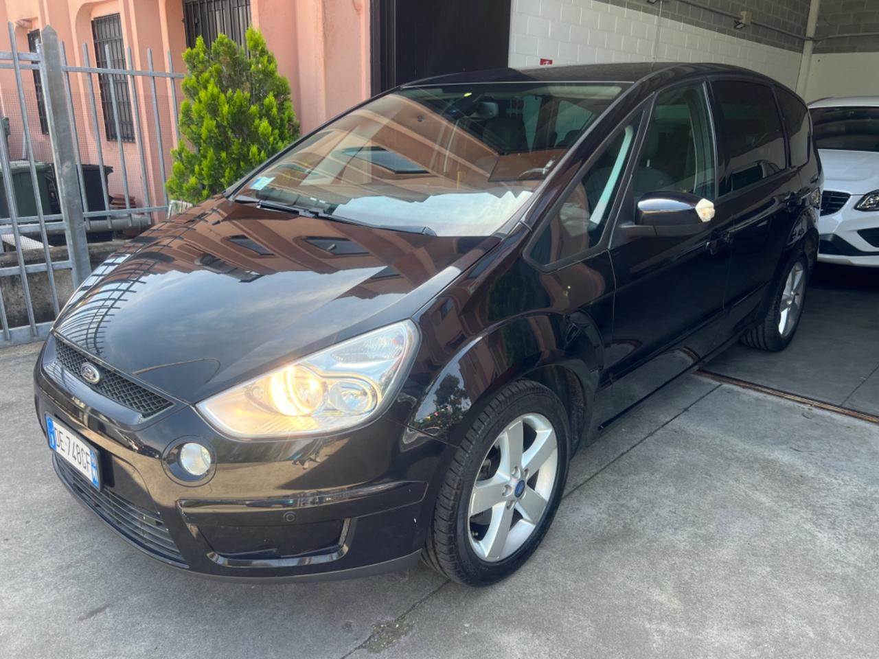 Ford S-Max 2.0 145CV benzina 7 posti
