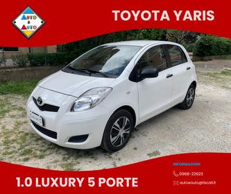 Toyota Yaris 1.0 5 porte Luxury pack