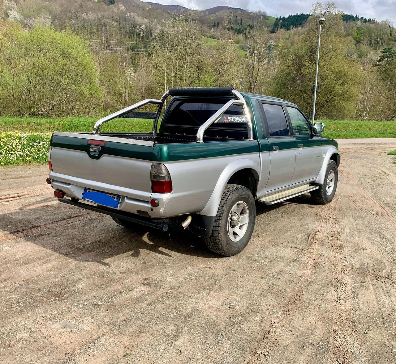 Mitsubishi L200 2.5 TDI 4WD Club Cab Pup. GLS Targ.