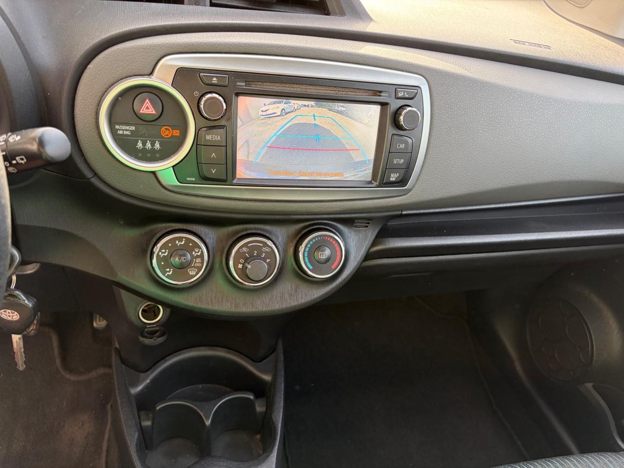 Toyota Yaris 1.0 5 porte