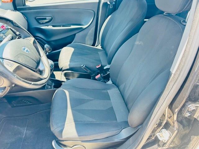 Lancia Ypsilon 1.2 69 CV 5 porte GPL Ecochic Gold