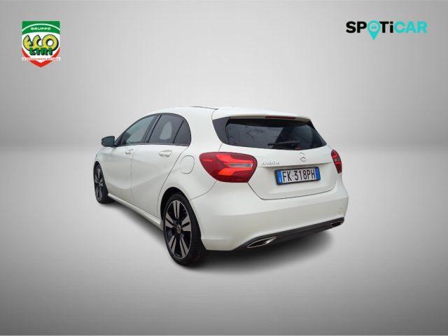 MERCEDES-BENZ A 180 d Sport- NIGHT PACK