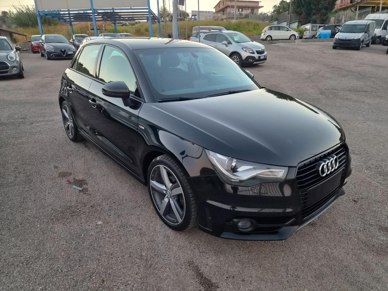 Audi A1 1.6 TDI S line edition plus