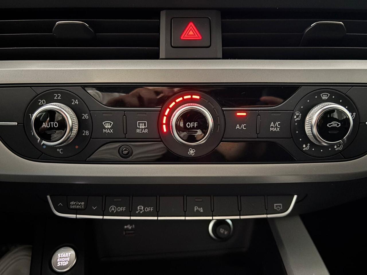 Audi A4 AVANT BUSINESS 30 2.0 TDI S tronic