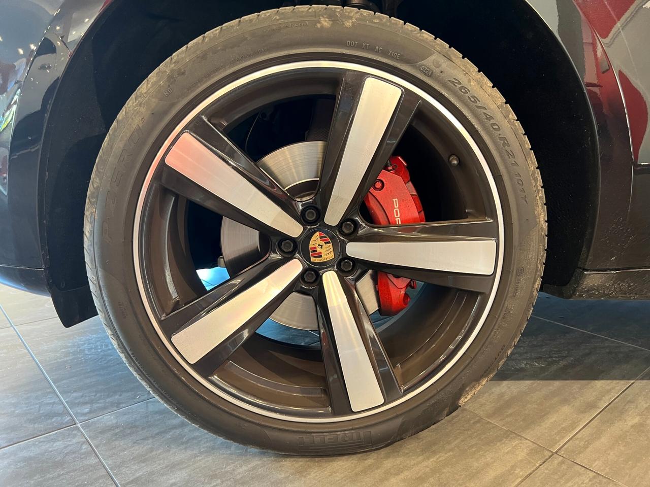 Porsche Macan 2.0 PASM PNEUMATICHE