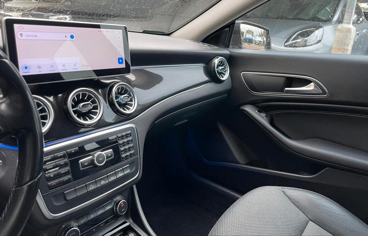 Mercedes-benz CLA200 AMG Premium