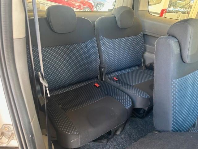 NISSAN EVALIA 1,5 DIESEL 7 POSTI