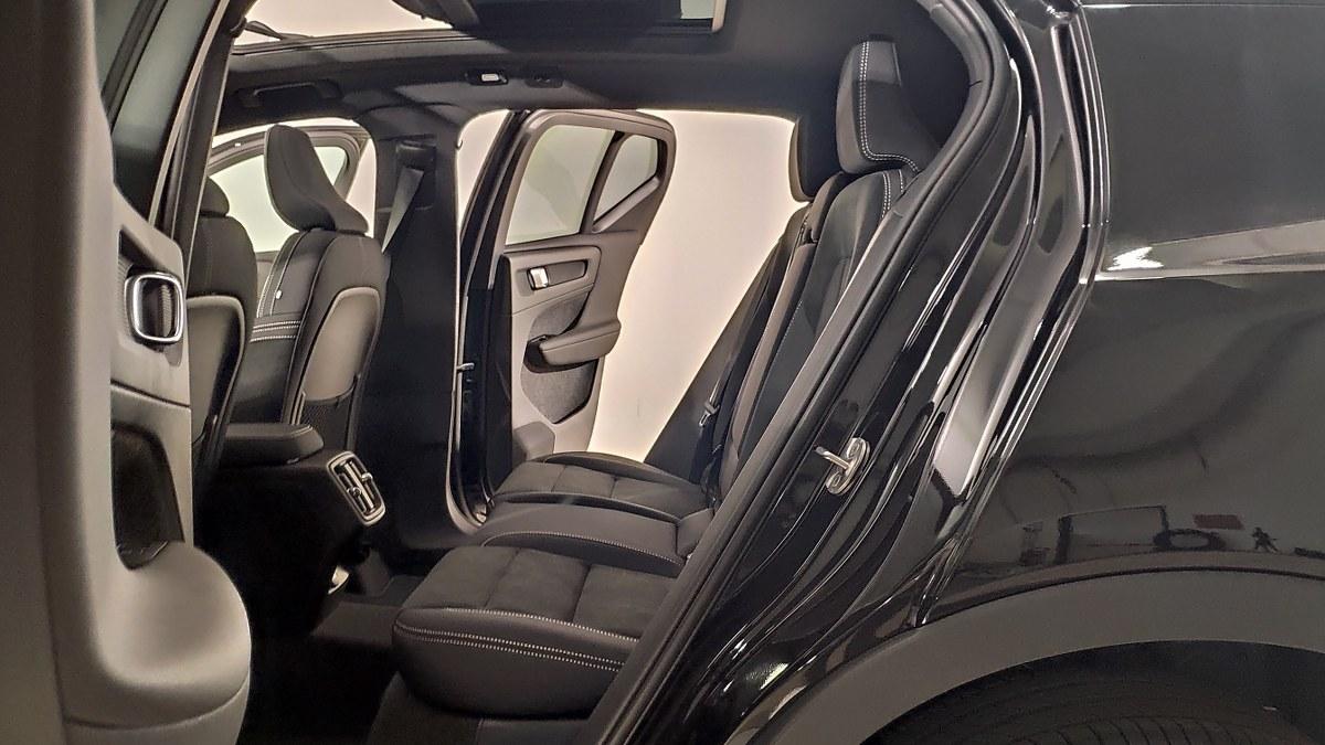 VOLVO Xc40 B3 Mild Hybrid Automatico Plus Dark