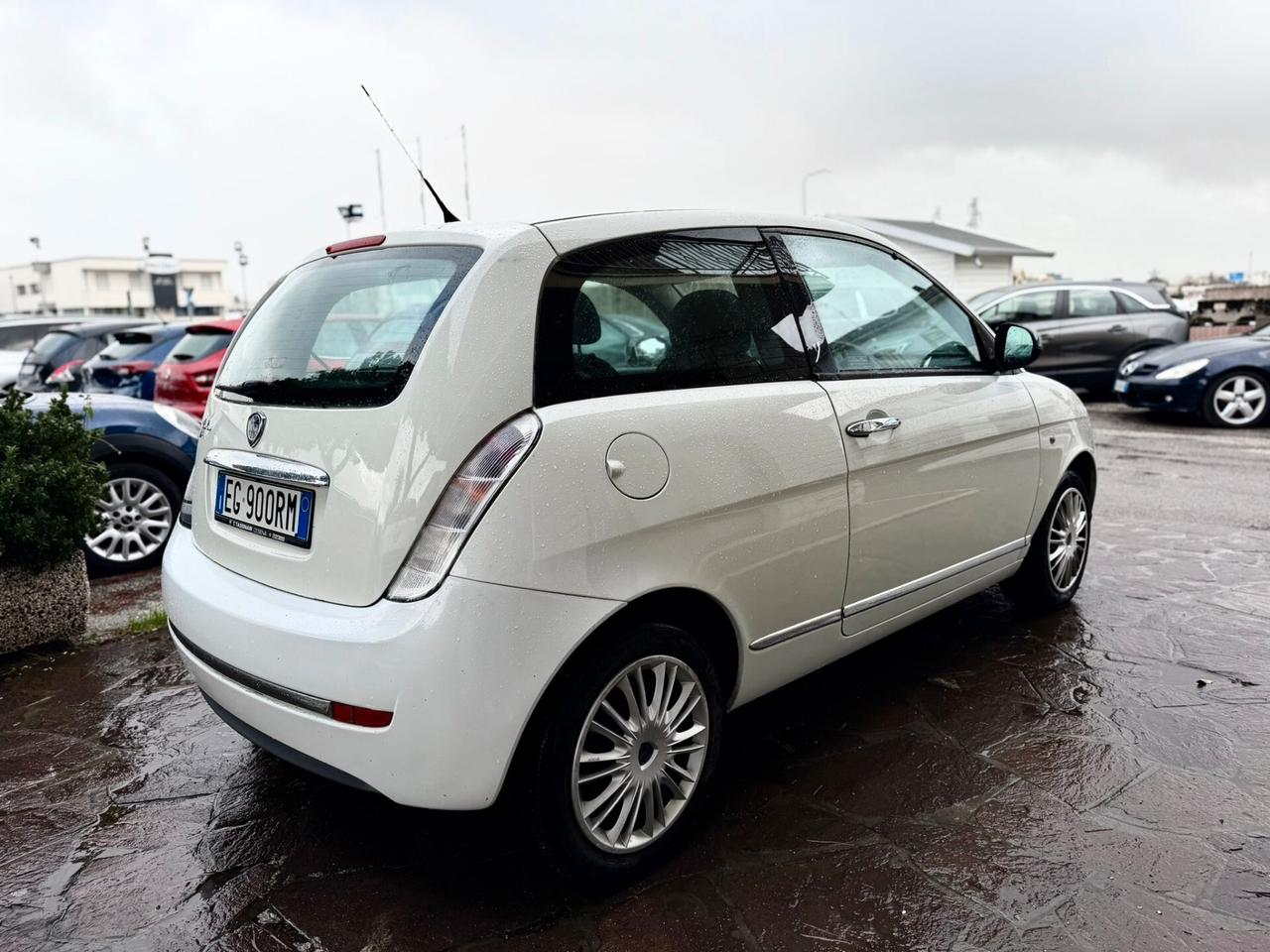 Lancia Ypsilon 1.2 69 CV Diva