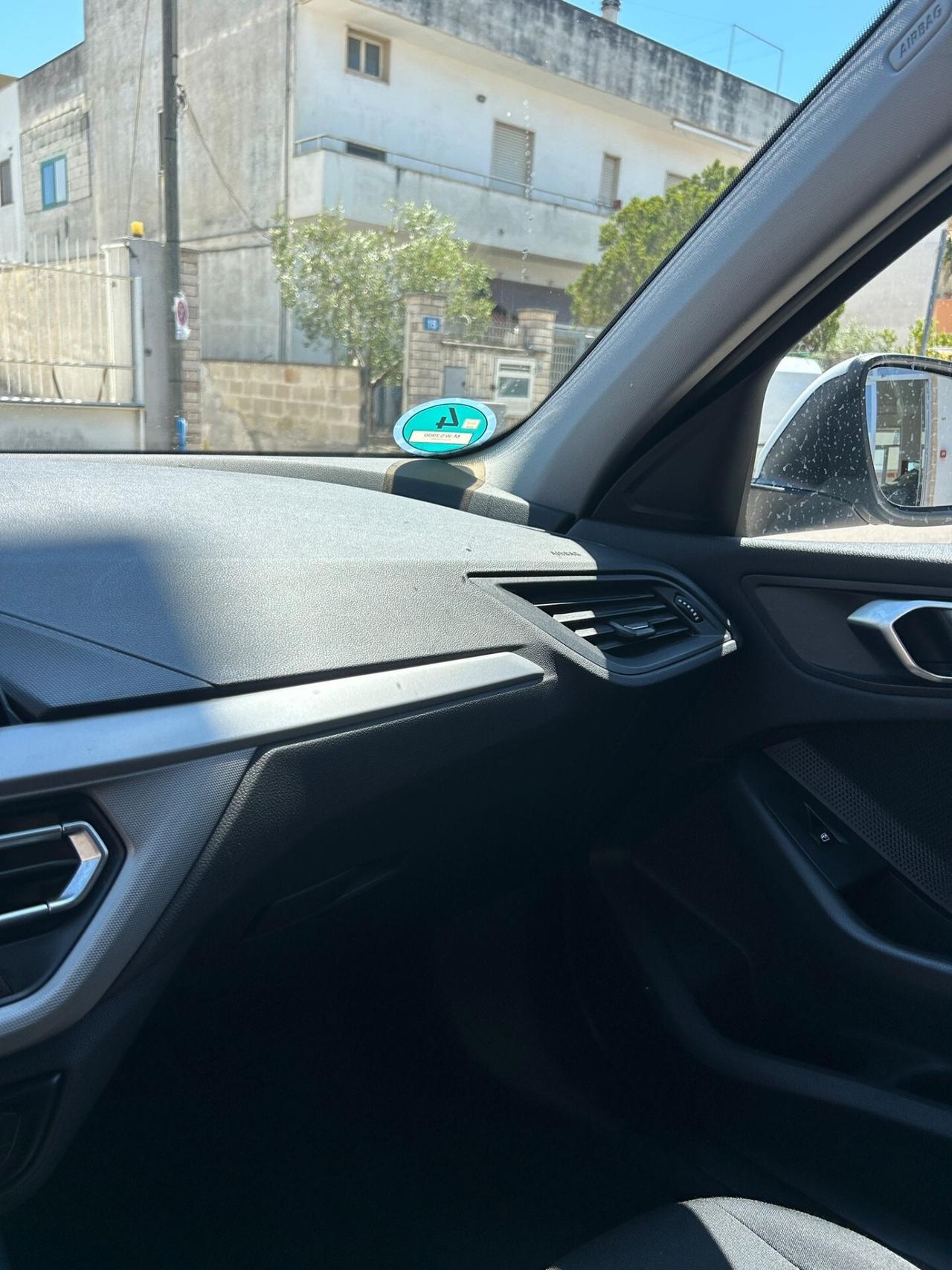 Bmw 116d Business Advantage-2021 AMBIENT/HEAD UP DISPLAY