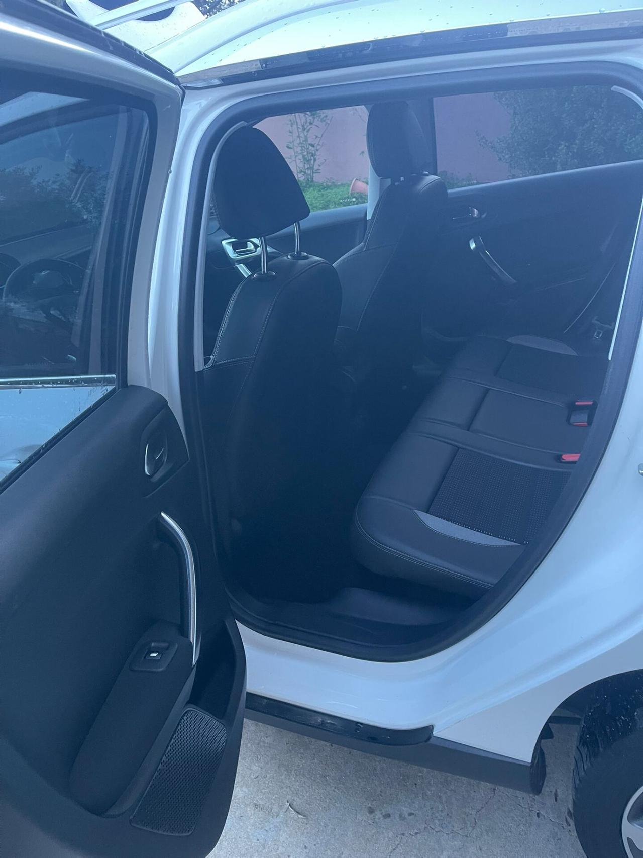 Peugeot 2008 1.6 e-HDi 92 CV Stop&Start Allure