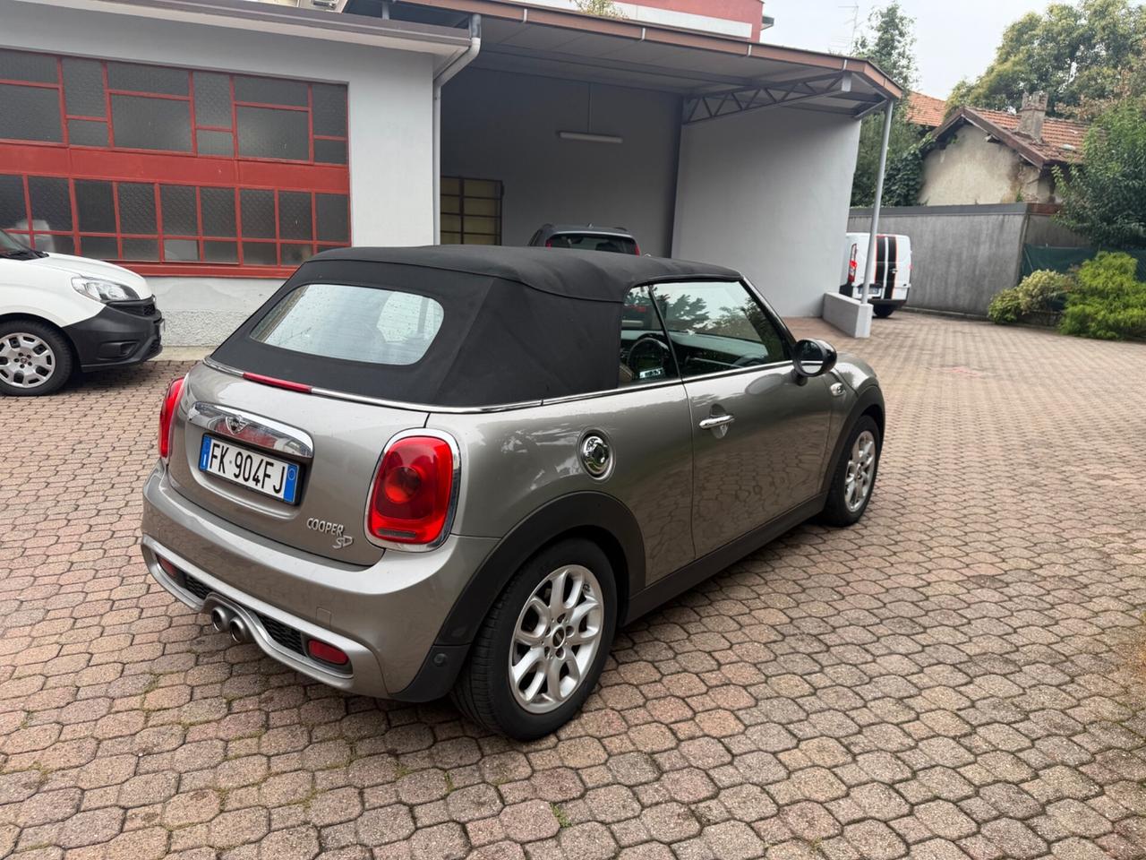 Mini 2.0 Cooper SD aut. Cabrio