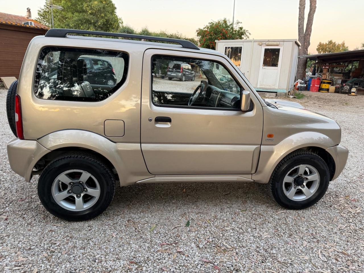 Suzuki Jimny 1.5 DDiS cat 4WD JLX