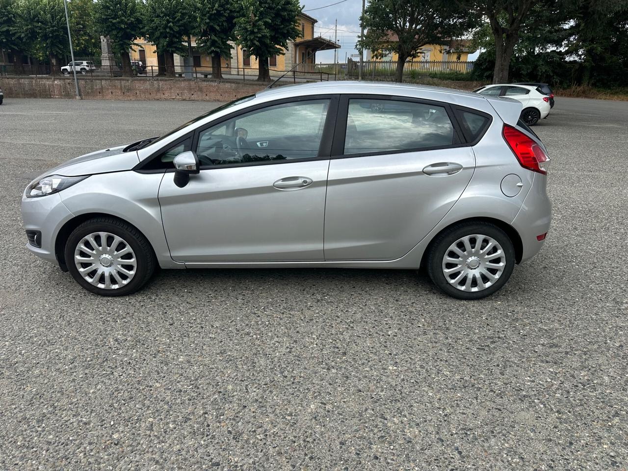 Ford Fiesta 1.0 80CV 3 porte Titanium ( LEGGERE BENE )