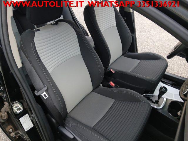 TOYOTA Yaris 1.5 Hybrid 5 porte Business