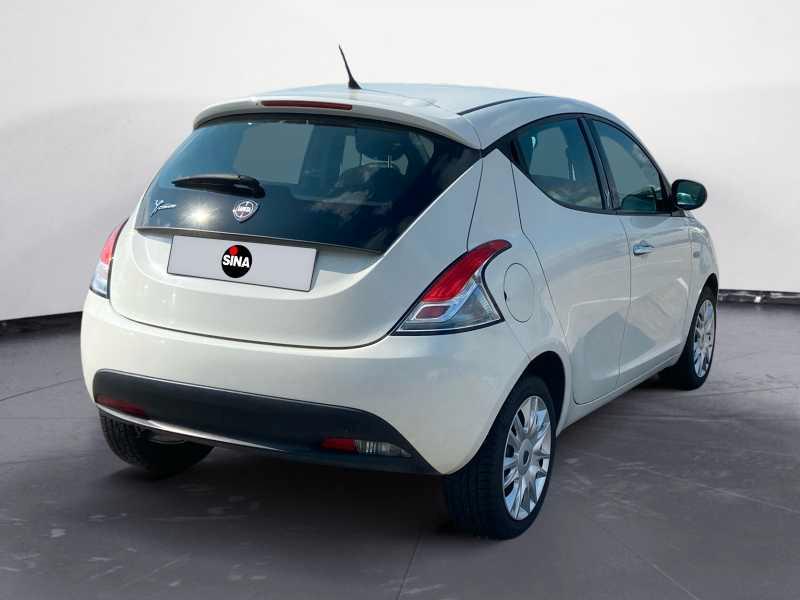 LANCIA Ypsilon 1.2 8v Silver 69cv