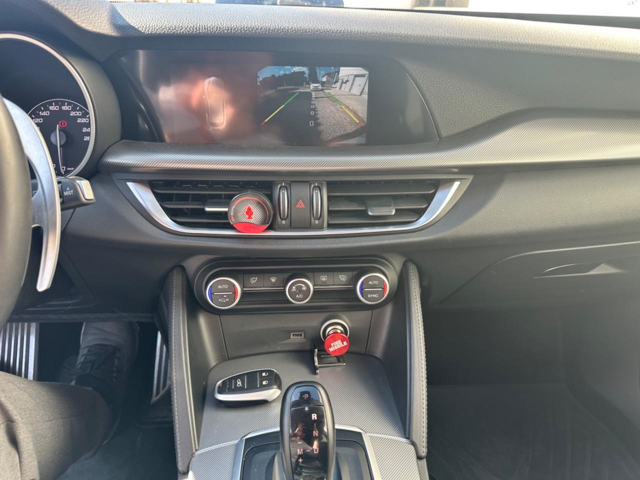 Alfa Romeo Stelvio 2.2 Turbodiesel 210 CV AT8 Q4 Executive