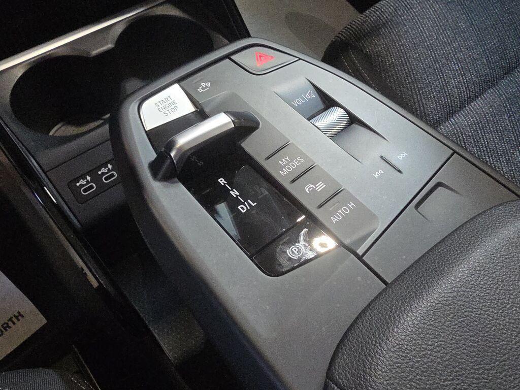 BMW Serie 2 Active Tourer 220 i Mild Hybrid 48V DCT