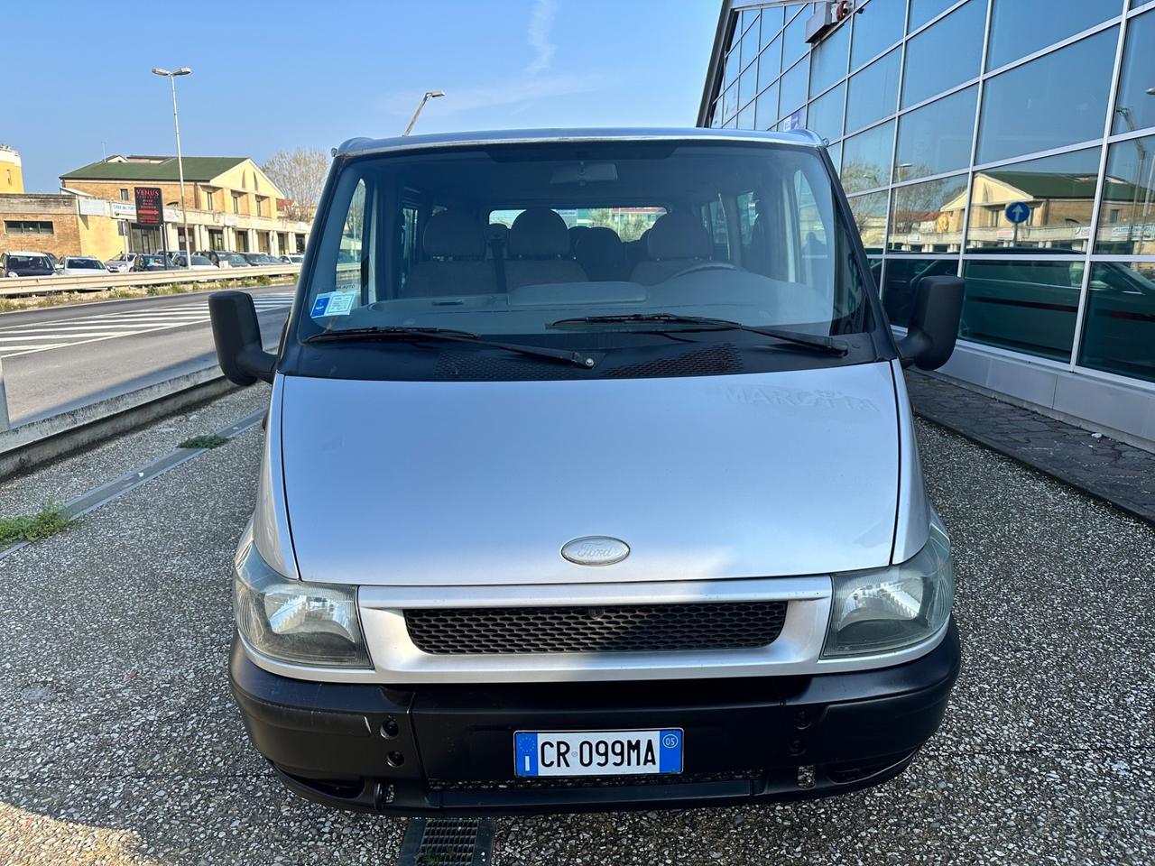 Ford Transit 9 posti t300 2.0 TD/100 74kw 101cv neopatentati