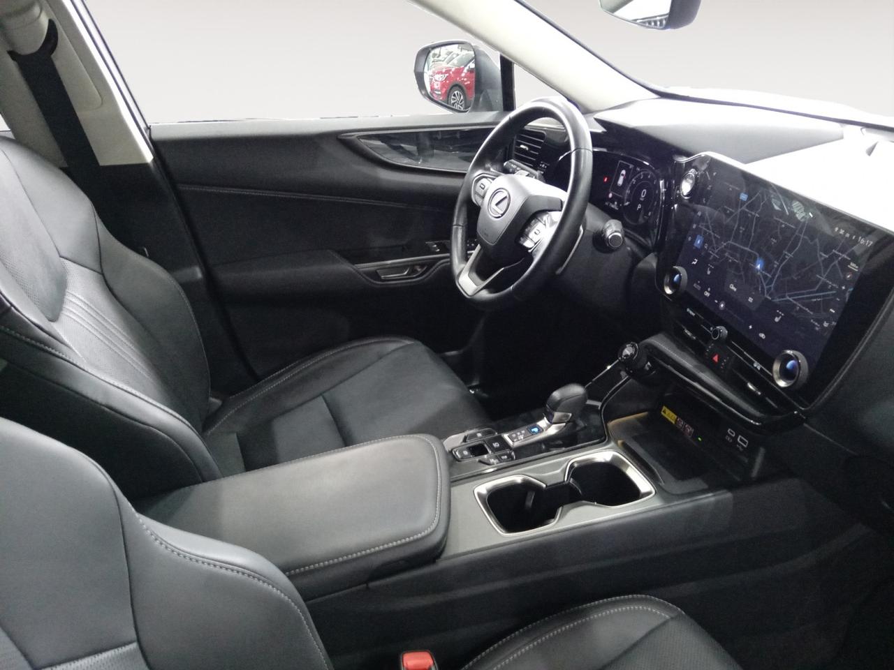 Lexus NX 350h 2.5 Premium 4wd 244cv e-cvt