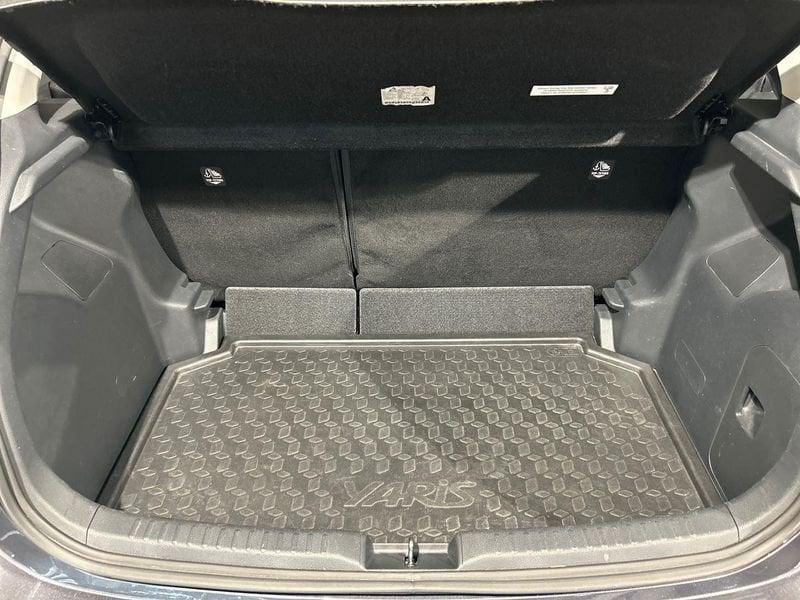 Toyota Yaris Hybrid Trend MY22