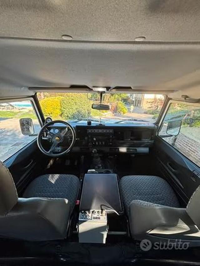LAND ROVER Defender 90 2.5 Td5 Station Wagon - C.TO VENDITA