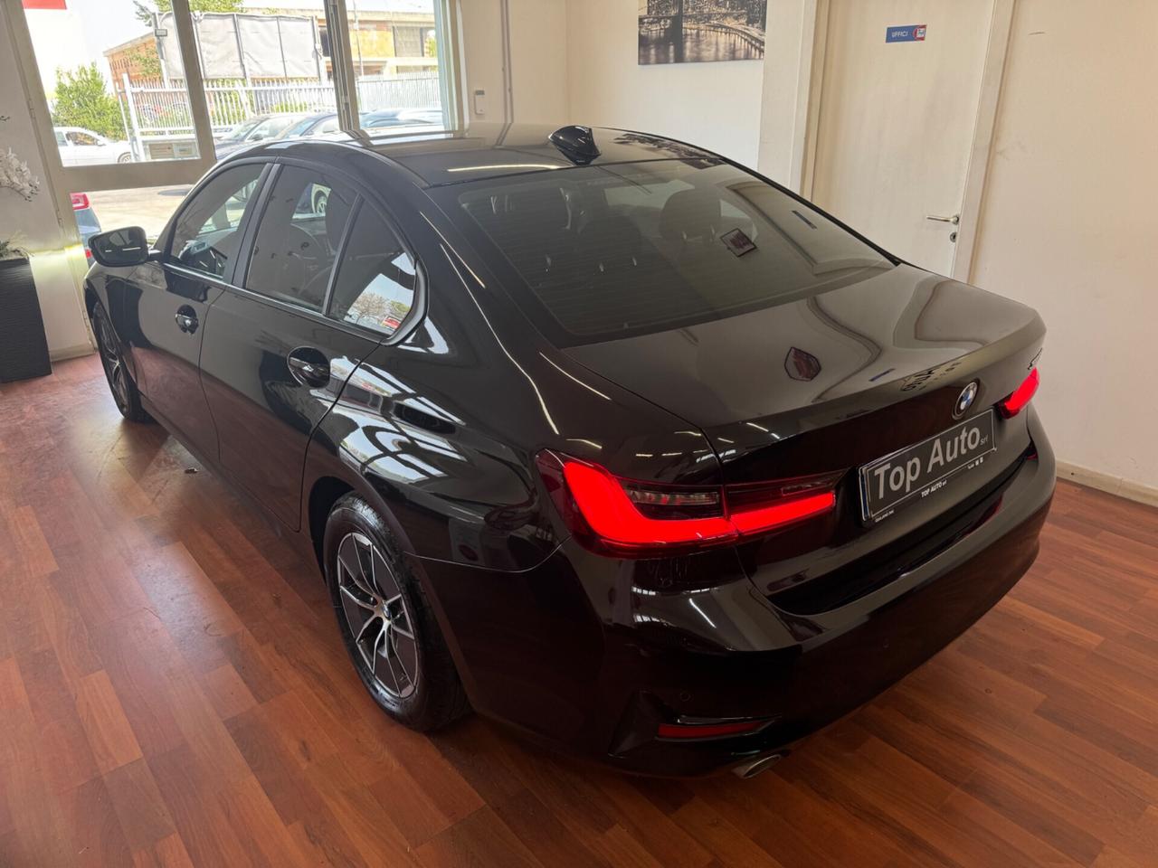 BMW 316 d 48 V AUT. SPORT / DARK NIGHT - 22