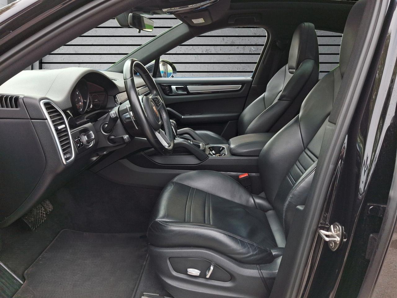 PORSCHE CAYENNE COUPE' 3.0 V6 E-Hybrid