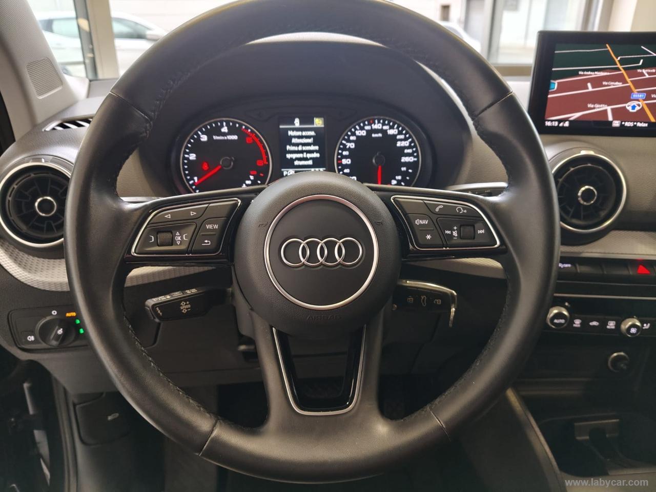AUDI Q2 30 TDI S tronic Business