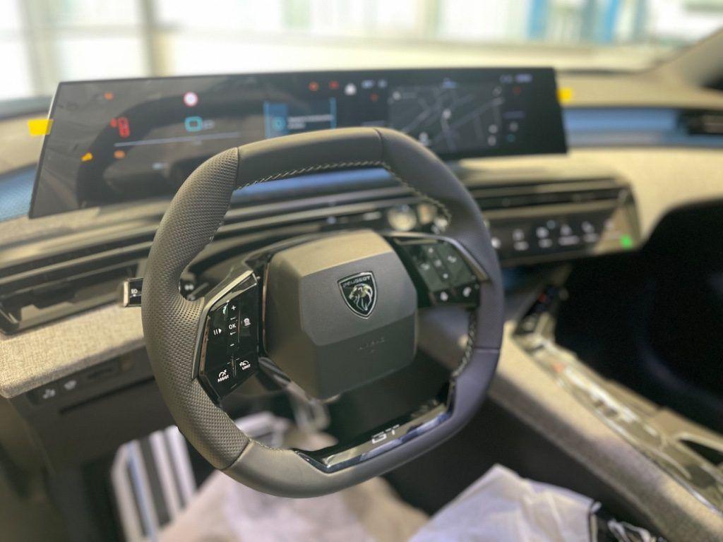 Peugeot 3008 GT Hybrid 145 TURBO A CATENA 8 ANNI DI GARANZIA