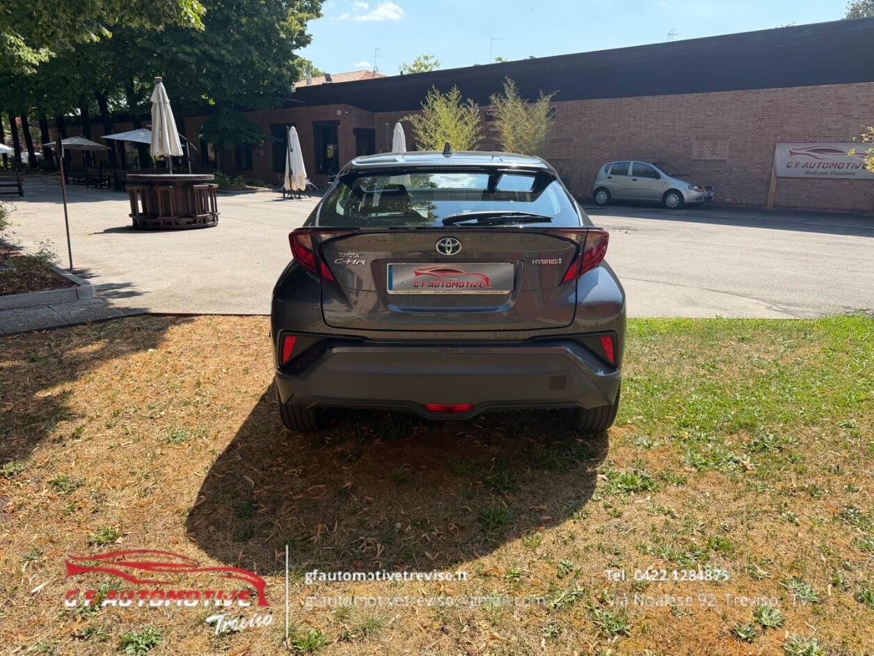 Toyota C-HR 1.8h Business e-cvt