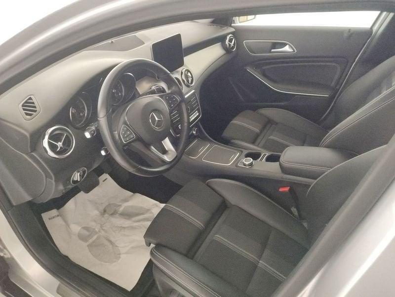 Mercedes-Benz GLA 180 Sport auto