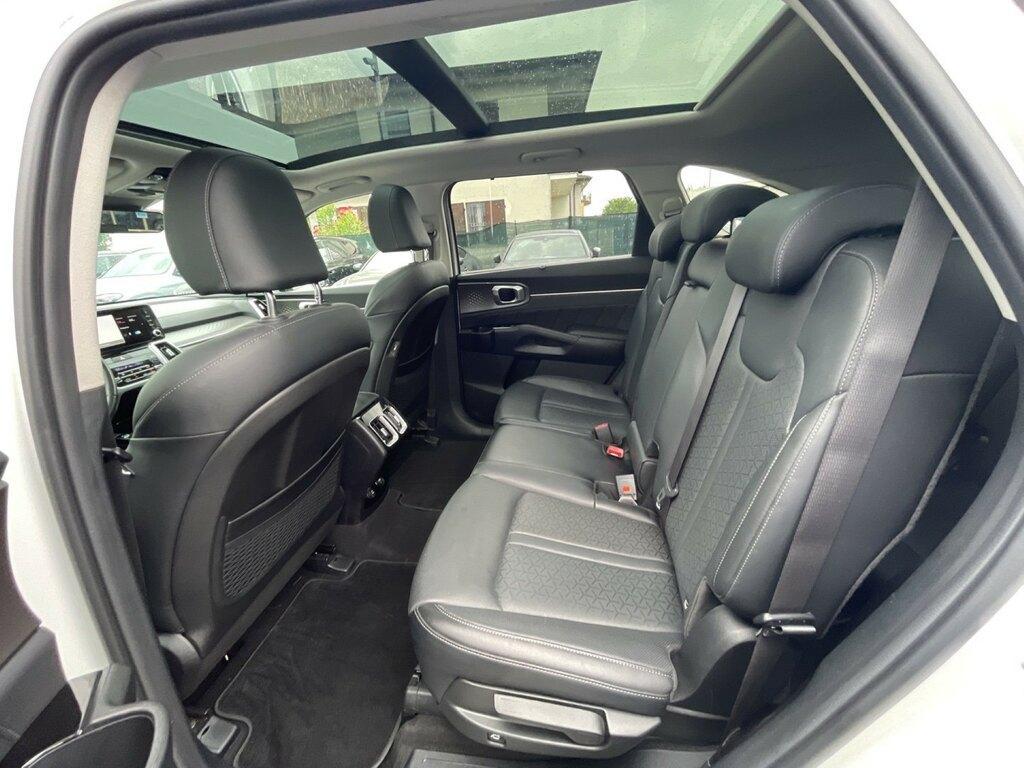 Kia Sorento 1.6 T-GDi HEV Style AWD AT6