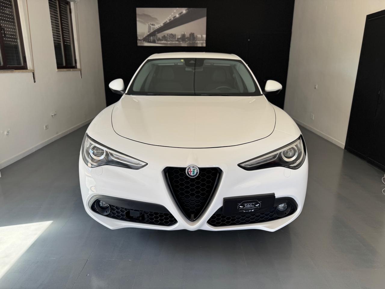 Alfa Romeo Stelvio 2.2 Turbodiesel 180 CV AT8 Q4