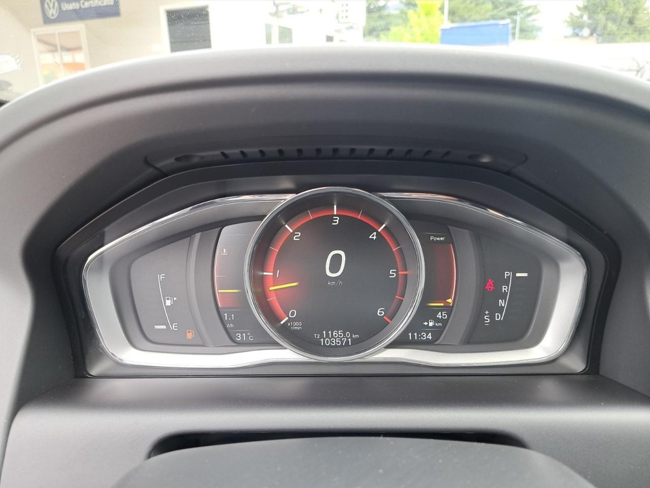 Volvo XC60 2.4 d5 kinetic awd 220cv geartronic